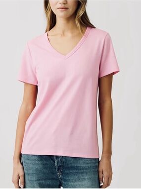 🆕-GAP Vintage Wash 100% Cotton V-Neck Soft Pink Tee. Size: XL